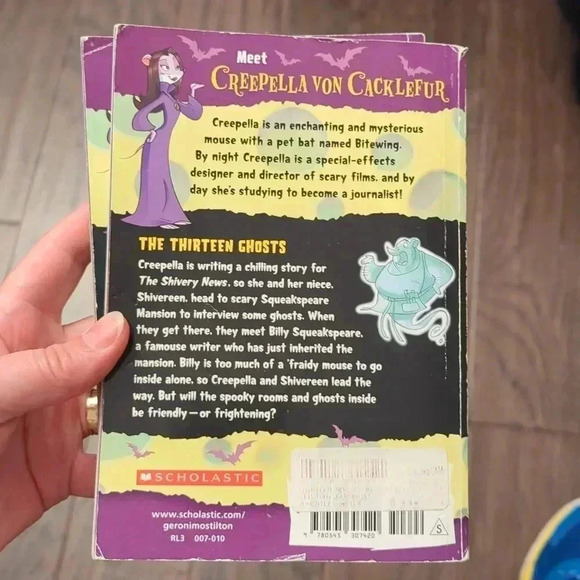 Pair of Creepella  Von Cracklefur Books - Picture 3 of 3